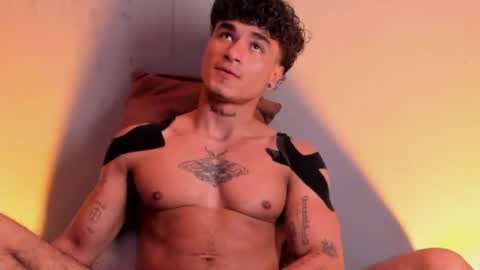 Snapshot of thomas_fit1 chatting on January 4, 2:35 am Thomas 3  JUST STAY AND BE MY LAST LOVE online show from January 4, 2:35 am