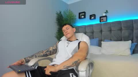 Thomas online show from March 3, 2:02 pm