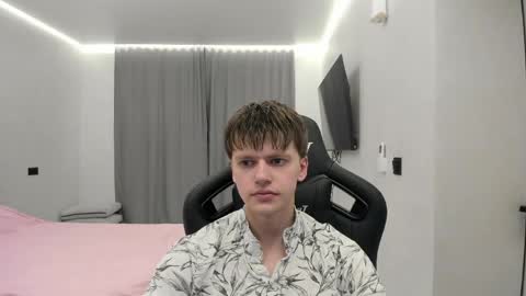 Tomas online show from April 4, 7:22 pm