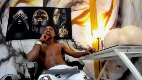 Thomas online show from November 19, 4:12 am