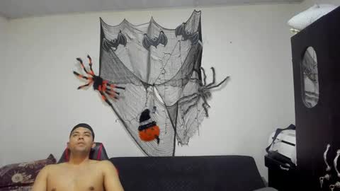 Snapshot of thomson_hot01 chatting on October 25, 6:04 am thomson_hot01 online show from October 25, 6:04 am