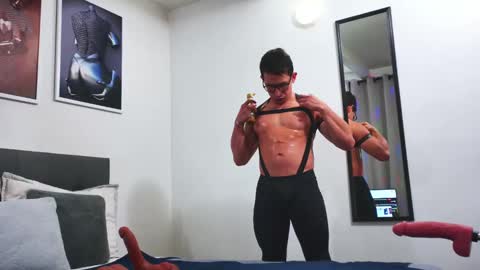 Thor Dosson online show from December 8, 4:14 am