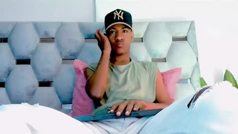 tiago_xxx_ online show from October 26, 9:17 pm