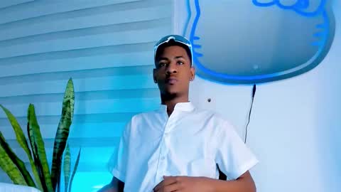 tiago_xxx_ online show from November 8, 11:52 pm