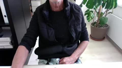 tiburzio online show from October 13, 12:11 pm