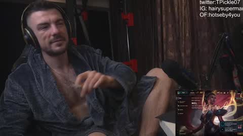 Snapshot of tickle_my_pickle07 chatting on January 30, 4:06 am tickle_my_pickle07 online show from January 30, 4:06 am