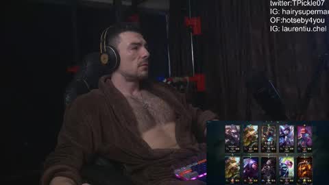 Snapshot of tickle_my_pickle07 chatting on February 17, 8:09 am tickle_my_pickle07 online show from February 17, 8:09 am