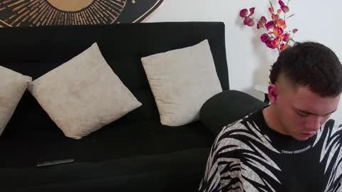 Tiger online show from January 10, 9:20 pm