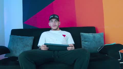 Tiger online show from January 23, 12:09 pm