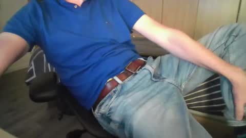 tigerjow941808 online show from March 29, 6:08 pm