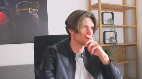 ask me online show from November 26, 7:17 pm