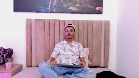 Evans  online show from December 19, 4:09 am