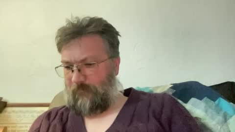 Snapshot of tmosmun chatting on February 20, 2:40 am Tim online show from February 20, 2:40 am