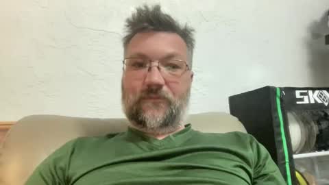 Snapshot of tmosmun chatting on February 26, 2:48 am Tim online show from February 26, 2:48 am