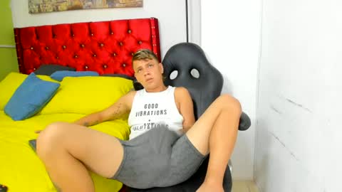 TOBBY online show from July 14, 2:05 am