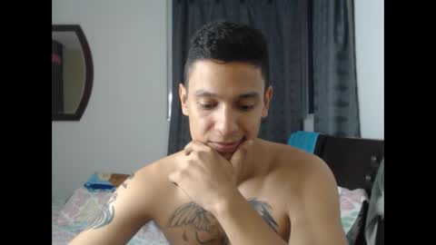 Andres Independent Model online show from December 4, 5:14 am