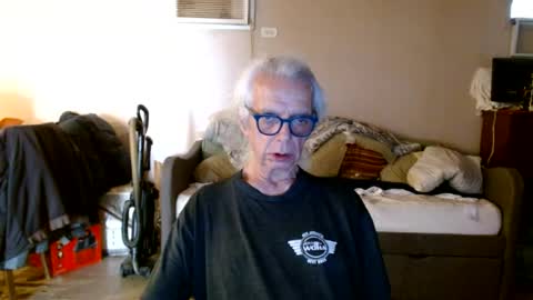 tom112292014 online show from June 25, 6:34 pm