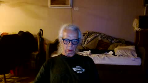 tom112292014 online show from June 22, 3:25 am