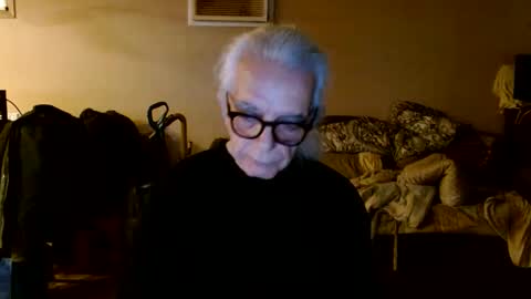 tom112292014 online show from April 8, 11:42 am