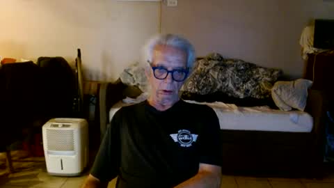 tom112292014 online show from July 4, 7:17 pm
