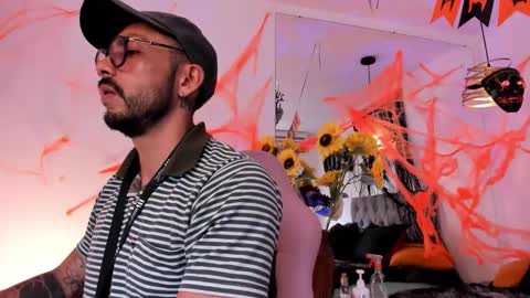 Master of pleasure online show from October 27, 12:40 pm