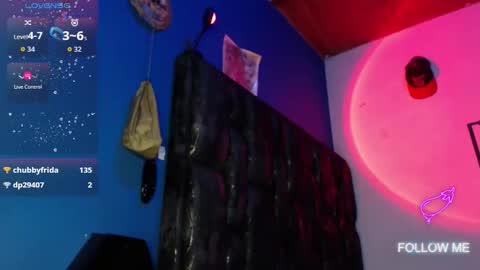 tom_kio online show from February 5, 10:50 pm