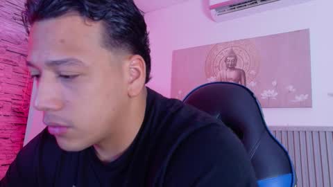 Tom muscle1 online show from March 19, 12:08 pm