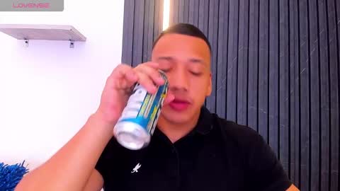 Tom muscle1 online show from October 16, 12:02 pm