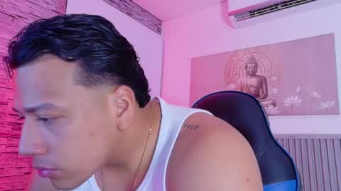 Tom muscle1 online show from March 31, 12:07 pm