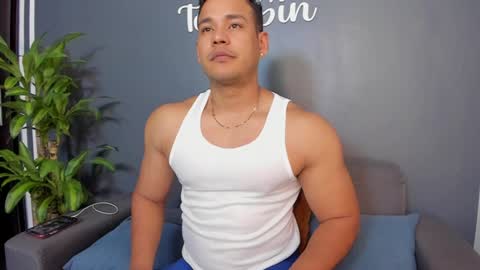 Tom Sin online show from December 14, 9:02 pm