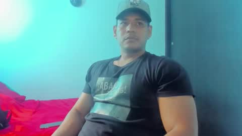 Tom Sin online show from October 14, 6:26 pm