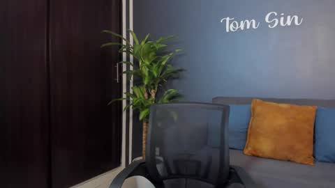 Tom Sin online show from March 7, 6:54 pm