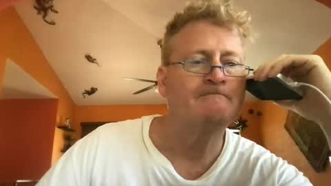 Hola online show from July 8, 8:46 pm