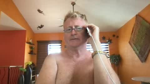 Hola online show from July 7, 8:34 pm