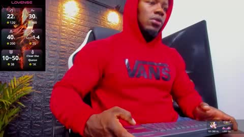 Tom Mike online show from November 29, 6:32 pm