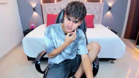 Tommy  online show from January 8, 3:23 am