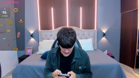 Tommy  online show from November 23, 3:50 am