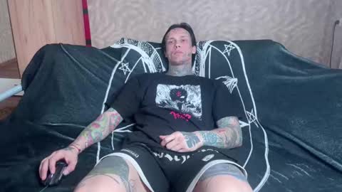 Tommy and Katana online show from March 5, 6:44 am