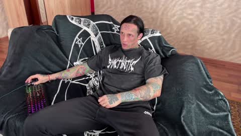 Tommy and Katana online show from January 31, 10:10 am