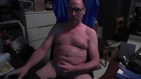 Snapshot of tommy_en chatting on December 18, 9:36 am tommy_en online show from December 18, 9:36 am