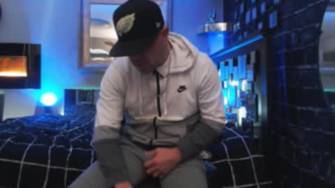 Tommy online show from November 28, 2:30 pm