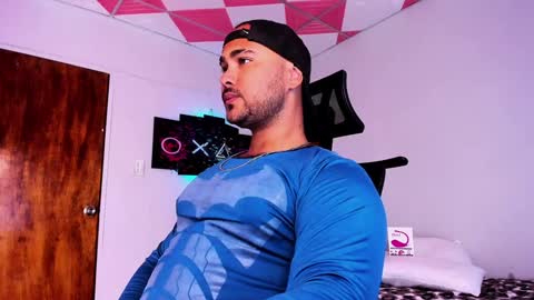 tommy_sccott online show from January 4, 3:18 am