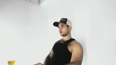 tommy_sccott online show from September 28, 12:08 am