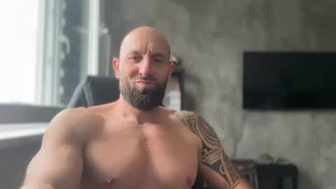 Thomas Fit online show from July 15, 1:29 pm