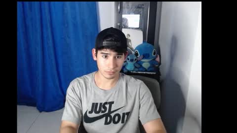 tomycute online show from January 8, 10:27 pm