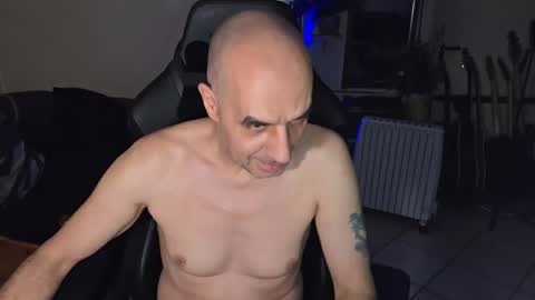 toninspektor online show from November 16, 9:39 pm