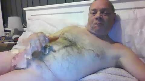 tonygibbson62 online show from December 28, 5:57 pm