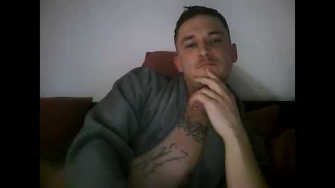 tonystrawberry online show from March 2, 6:37 pm