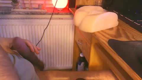 Snapshot of toohugeandstonedxoxo chatting on October 11, 11:42 pm toohugeandstonedxoxo online show from October 11, 11:42 pm