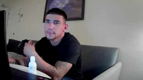 toomuchsmoke online show from March 2, 3:56 am